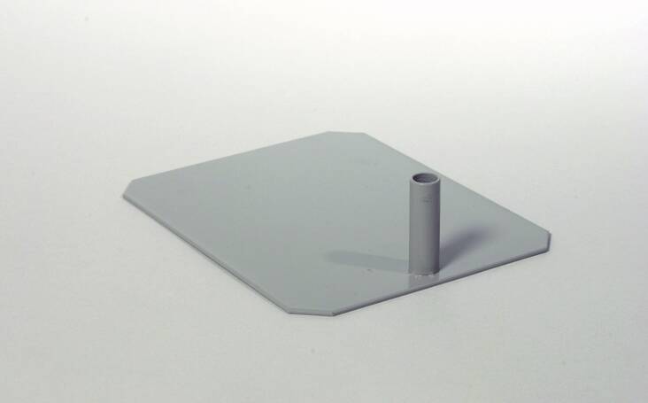 Jalusta metallia - Esitetelineet ja tarvikkeet - 151031 - 1